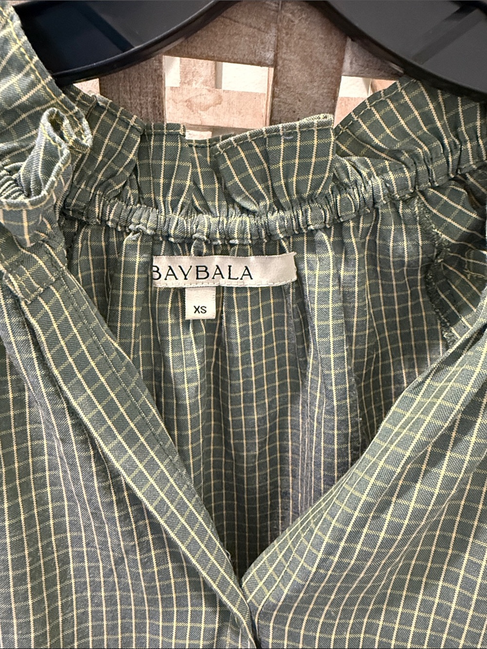 Women's Green Checked Ruffle-Neck Blouse - Picture 2 of 4